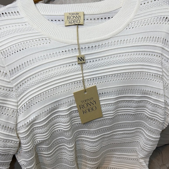 Ronny Kobo Collection White Crew Neck Sweater with Textured Knit - Picture 2 of 2